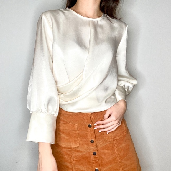 ❌❌ NOT AVAILABLE- NWT Zara Ivory Wrap Top ❌❌ - Picture 2 of 8